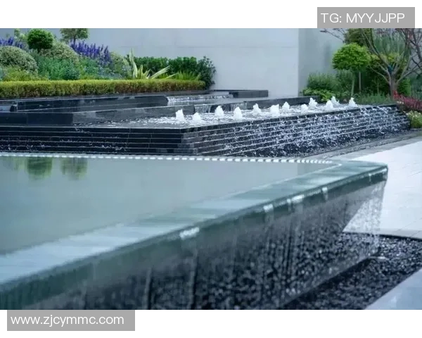 现代泳池设计理念探索与创新：打造完美水景空间的艺术与实践