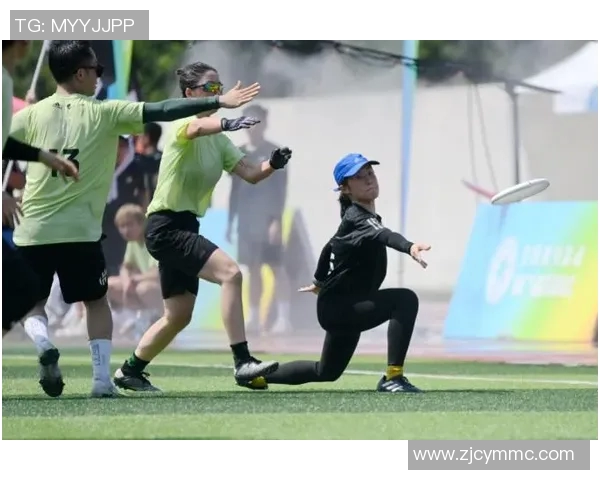 飞盘战术揭秘:西安飞盘队如何构建高效进攻体系与团队配合 飞盘战术揭秘:西安飞盘队如何构建高效进攻体系与团队配合